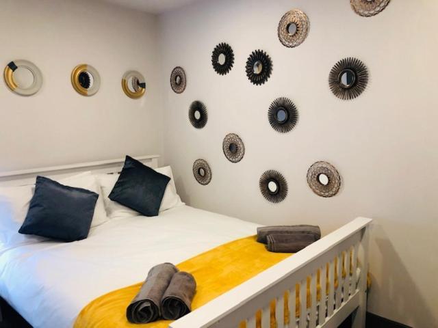 Townhouse Plus @ London Road Stoke Room photo