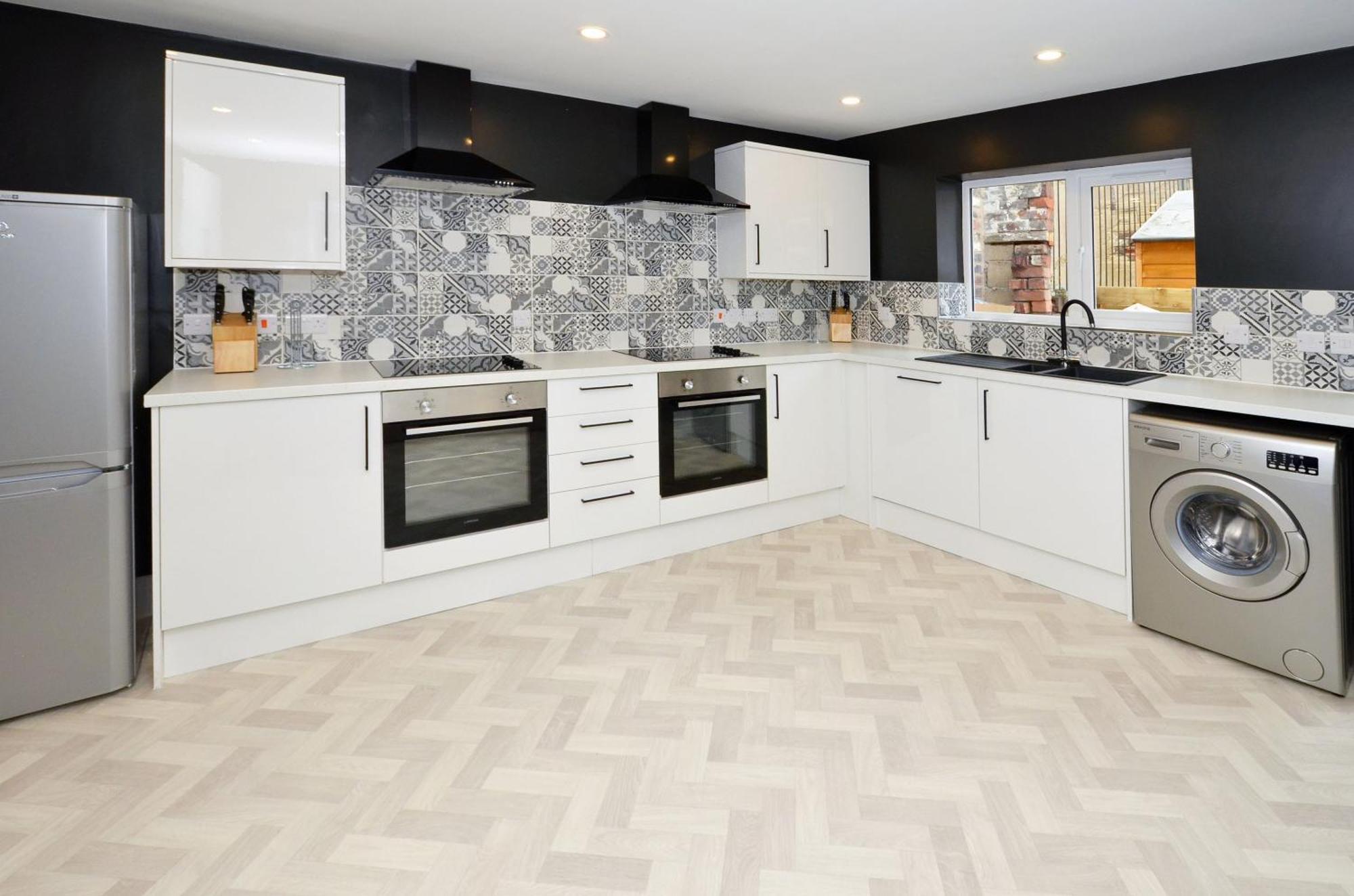 Townhouse Plus @ London Road Stoke Exterior photo
