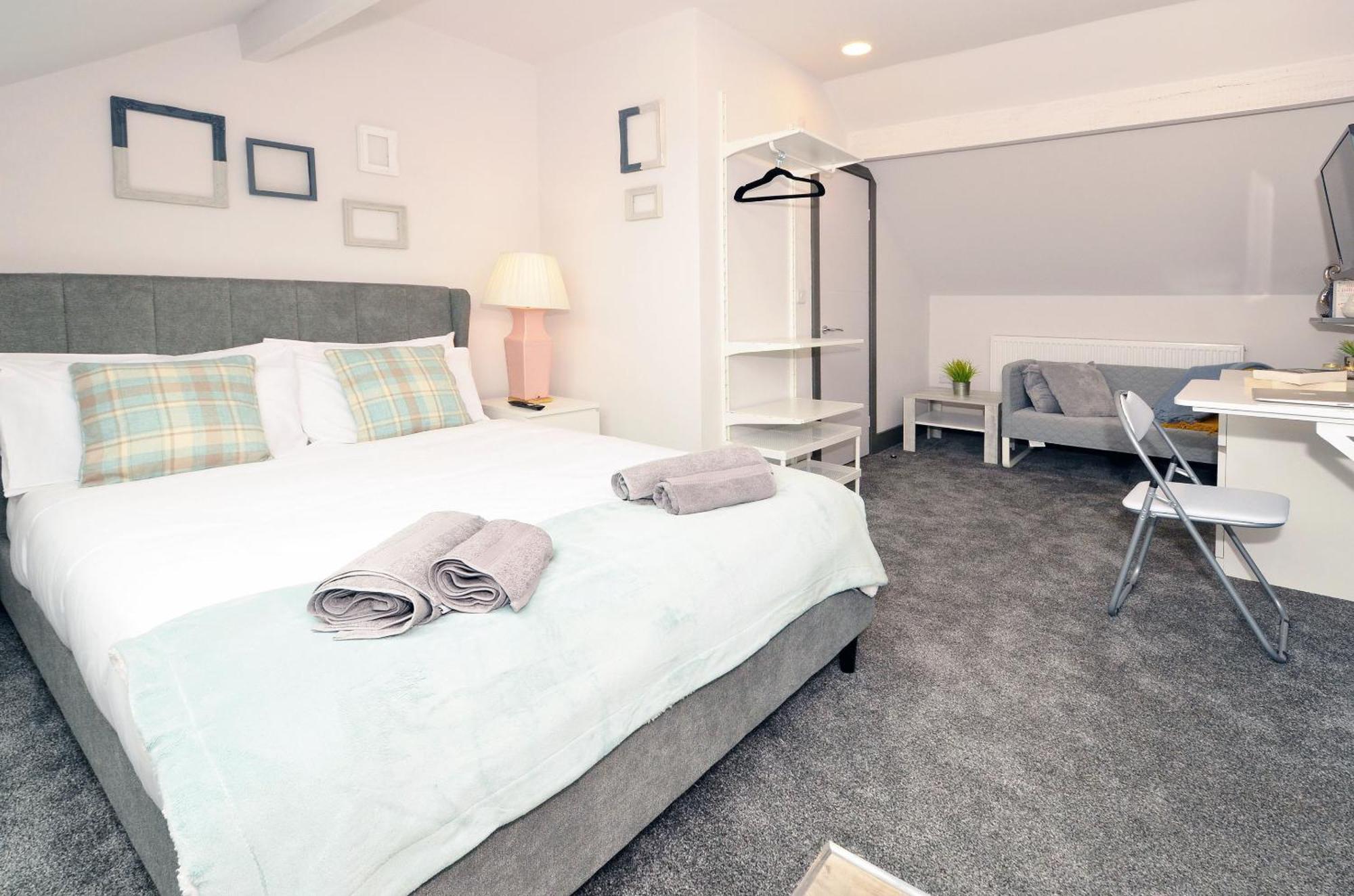 Townhouse Plus @ London Road Stoke Exterior photo