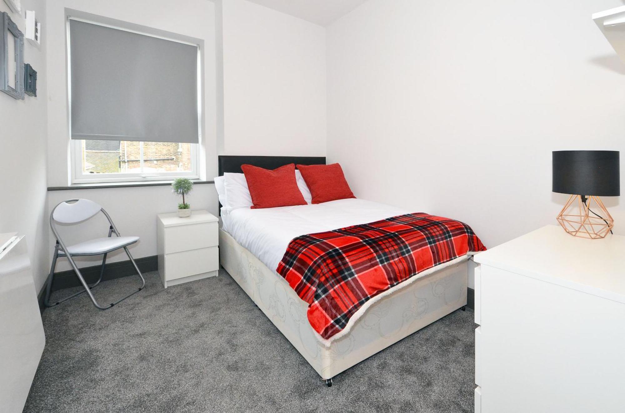 Townhouse Plus @ London Road Stoke Exterior photo